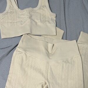 Cream Textured Sports Bra and Leggings Set